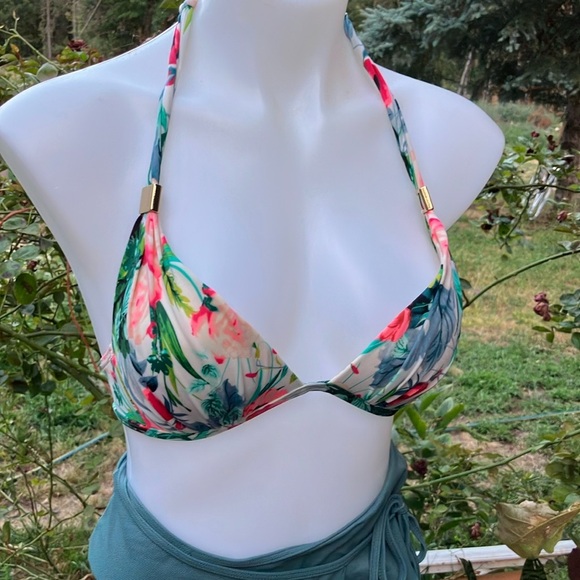 Victoria’s Secret Floral Halter Bikini Top small - Picture 1 of 6